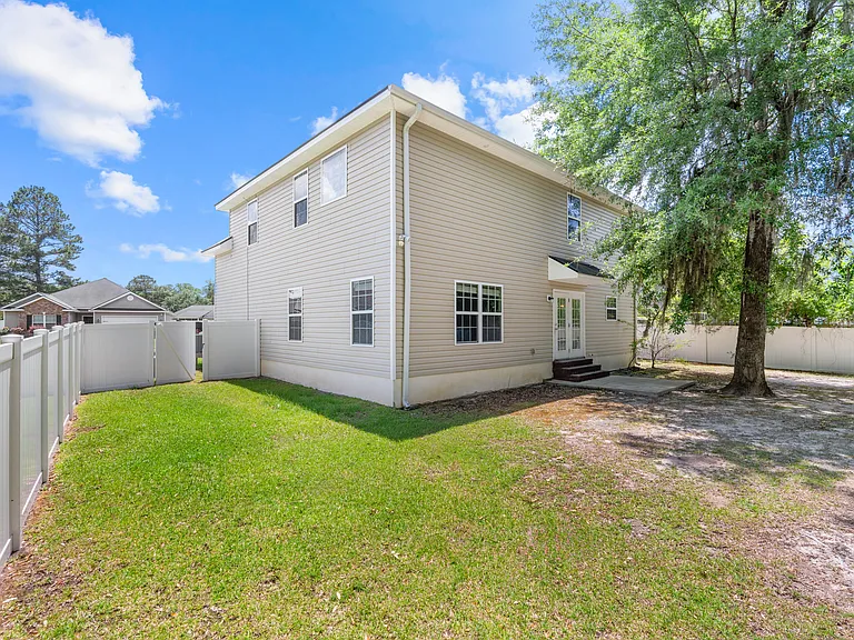 912 Rachel Ln — Photo 31