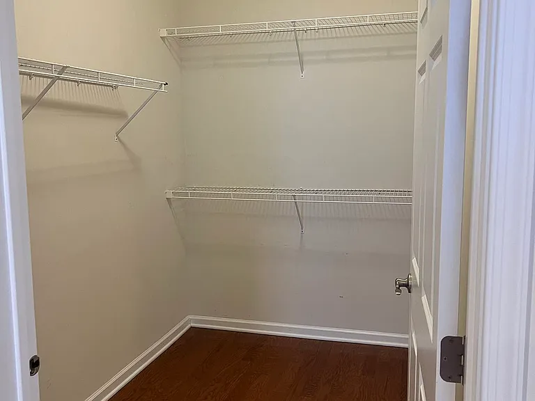 1007 Bradish Ln — Photo 18