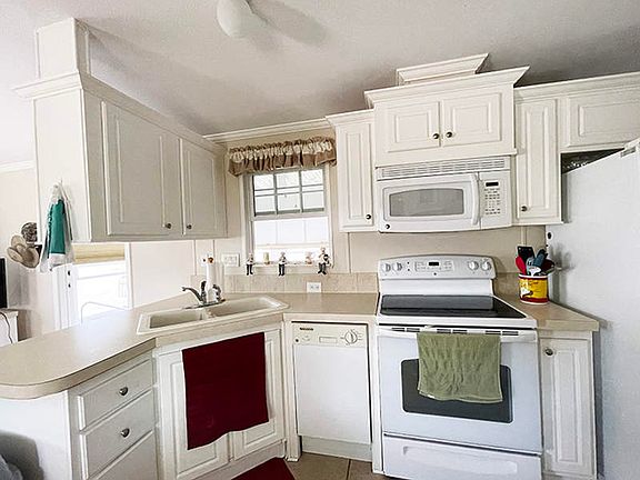 3rd image of 25501 Trost Blvd #7-27