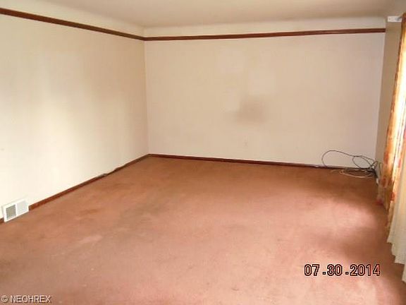 4th image of 8683 Royalhaven Dr