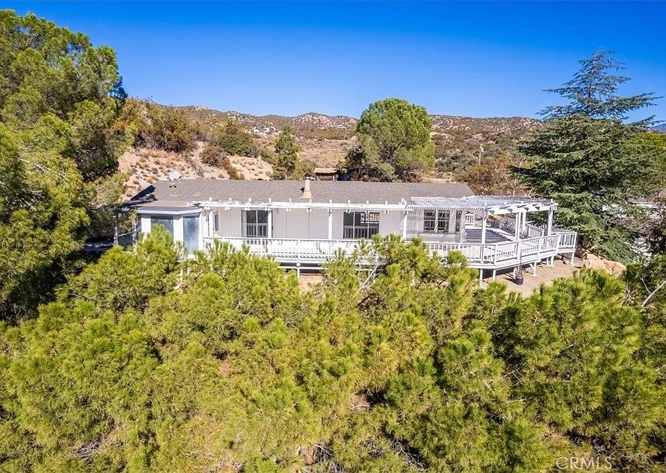 1st image of 42655 La Brinia Ln