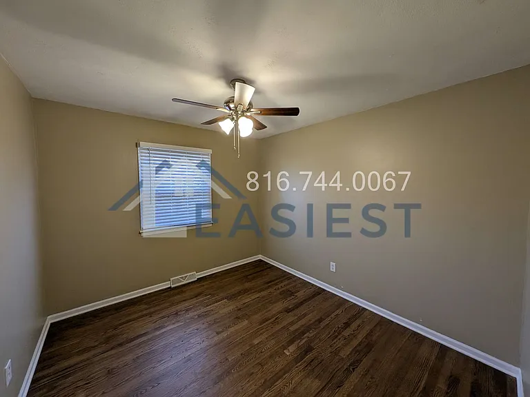 709 SE Green St — Photo 16