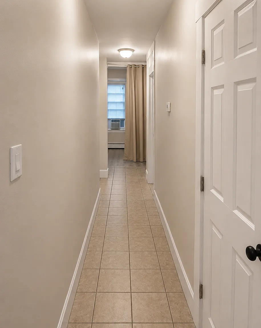 2 bed, 800 sqft, $2,100 — Photo 3