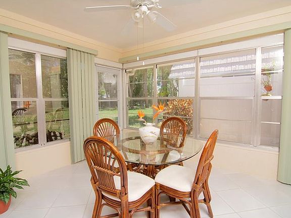 5th image of 5465 Riverbluff Cir #V-44
