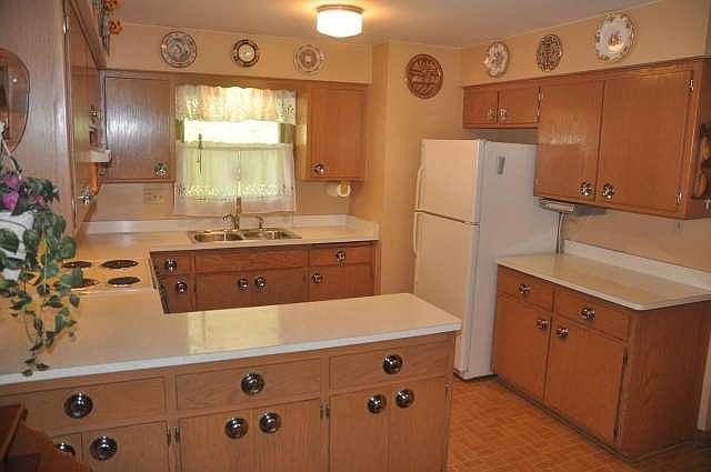 1st image of 3766 E Munkwitz Ave