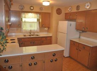 3766 E Munkwitz Ave, Cudahy, WI 53110