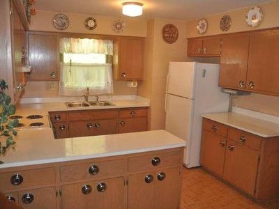 3766 E Munkwitz Ave, Cudahy, WI, 53110