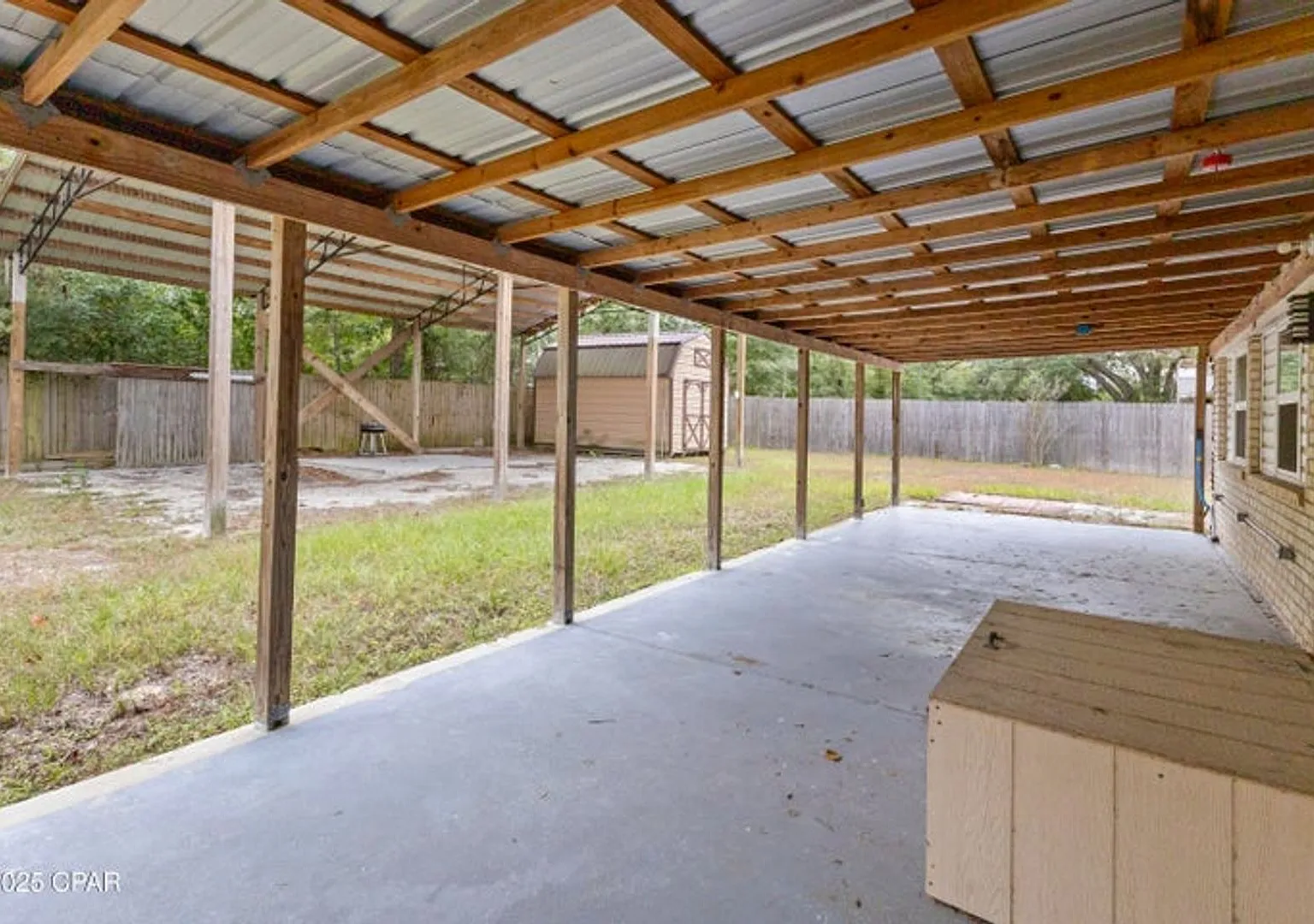 3 bed, 2.0 bath, 2600 sqft, $2,400 — Photo 3