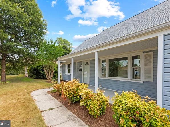 12115 Mackell Ln, Bowie, MD 20715