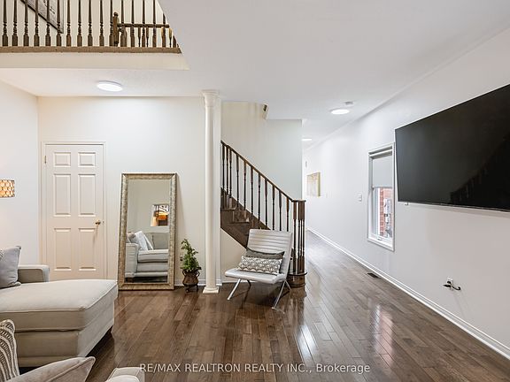 4th image of 98 Heartview Rd