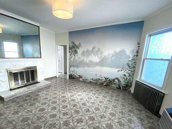 5th image of 381 Palmer Ave APT 1