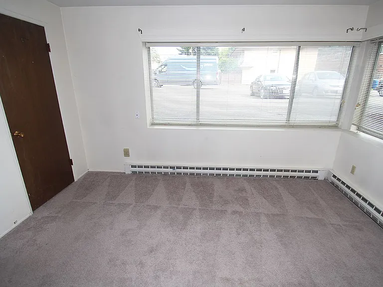 5112 Ravenna Apartments - Ravenna — Photo 5
