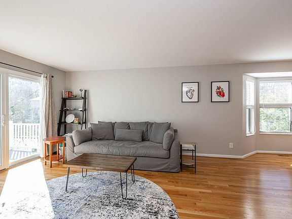 5th image of 600 Delta Ave Unit 1