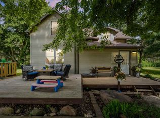 2931 252nd St, Fairbank, IA 50629