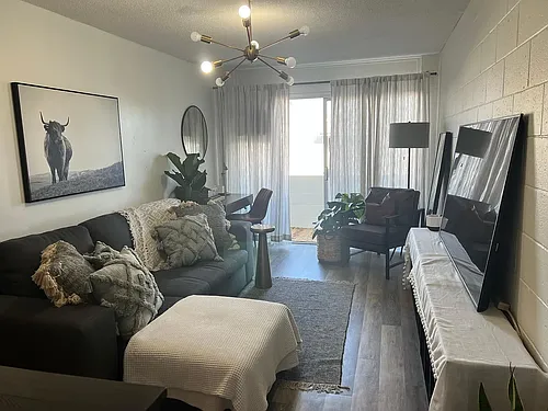 212 Huali St #204 Photo 1