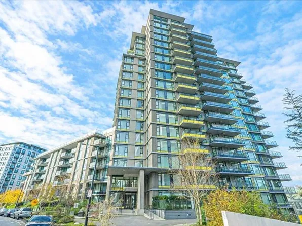 8850 University Cres #401, Burnaby, BC V5A 0C8