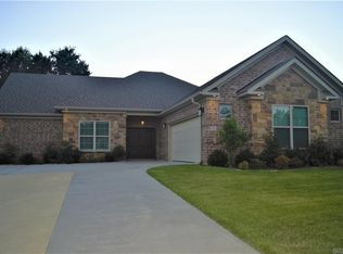 2513 Johnswood Vlg, Bryant, AR 72022