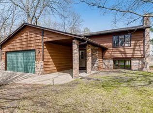 2375 Pinewood Cir, Mounds View, MN 55112