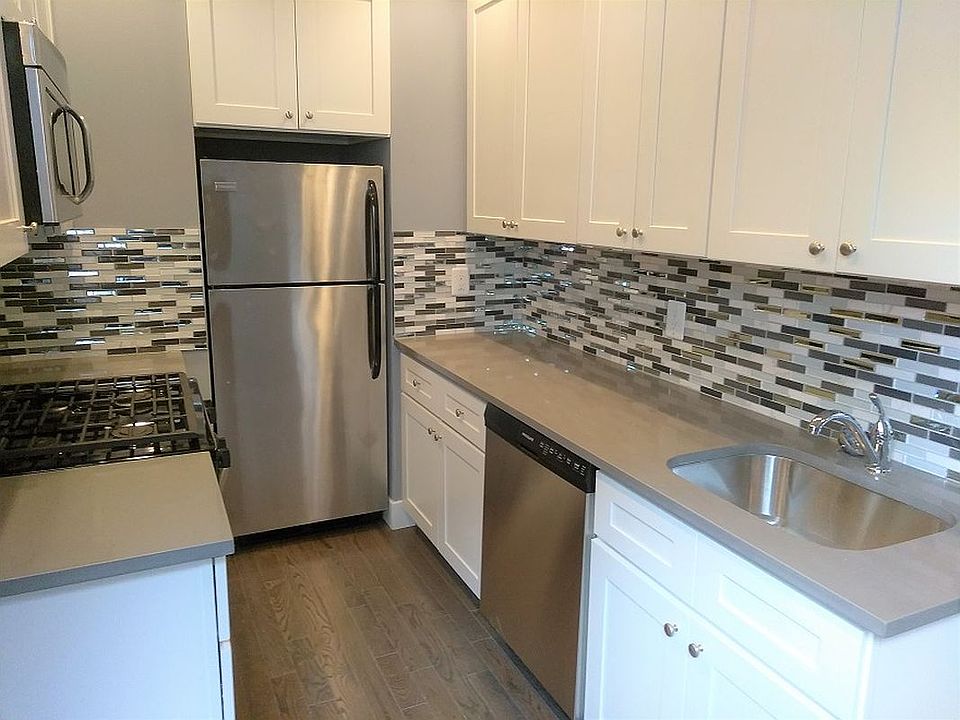 1st image of 21-00 35th St #3E