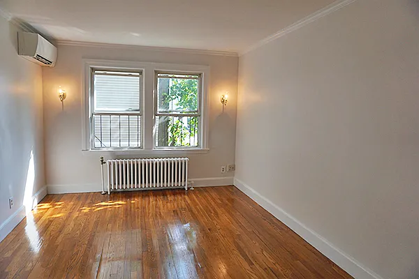 95 Adams St #8 — Photo 5