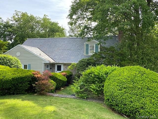 1st image of 29 Anpell Dr