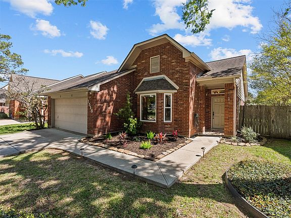 3rd image of 1518 Mabry Mill Rd