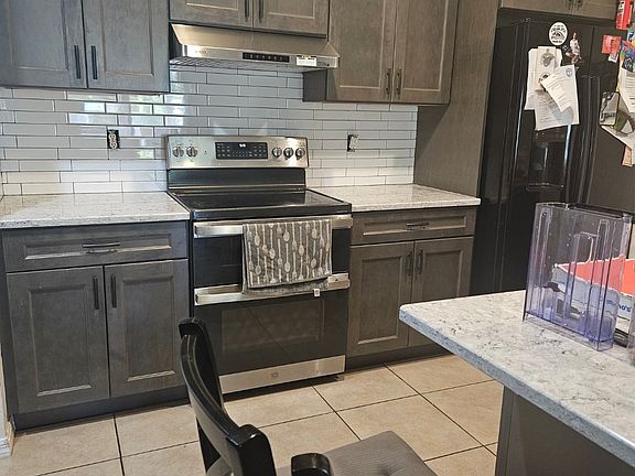 4th image of 4369 SE Graham Dr