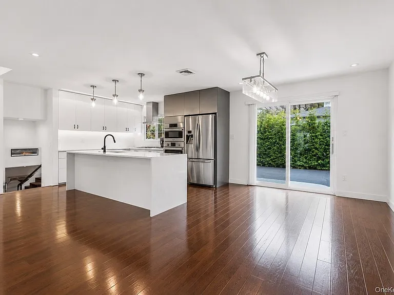 38 Birchwood Park Dr — Photo 6