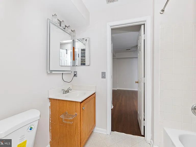 3343 Cape May Ct — Photo 36