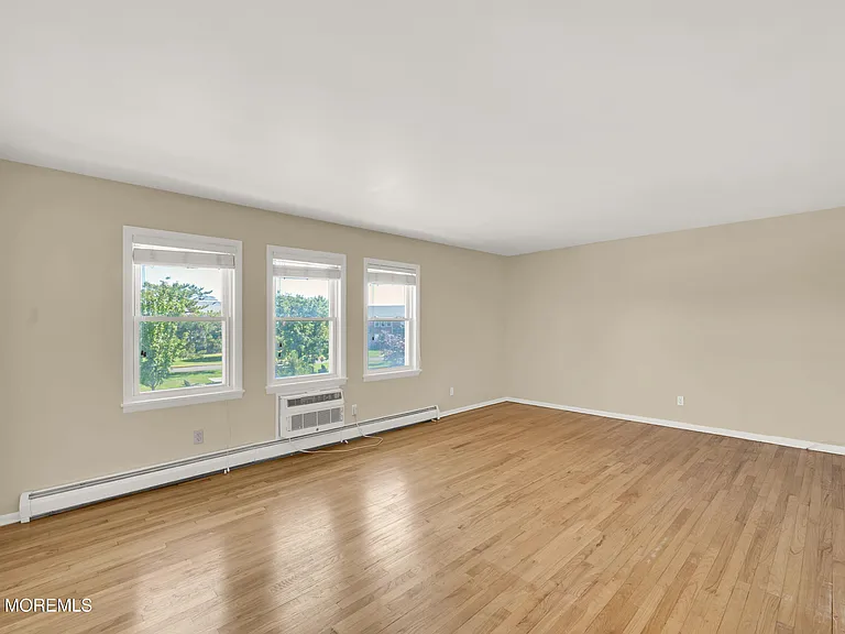 310 Maryland Ave #31B — Photo 9