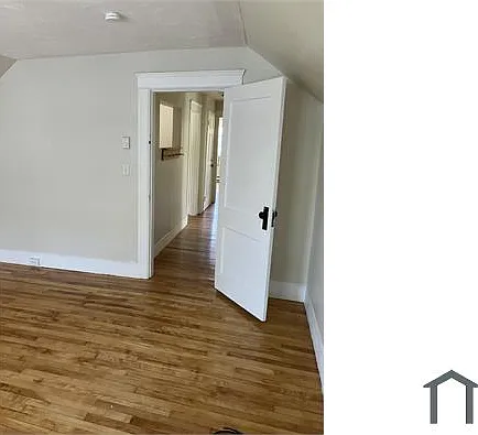 1060 Pleasant St #3 — Photo 16