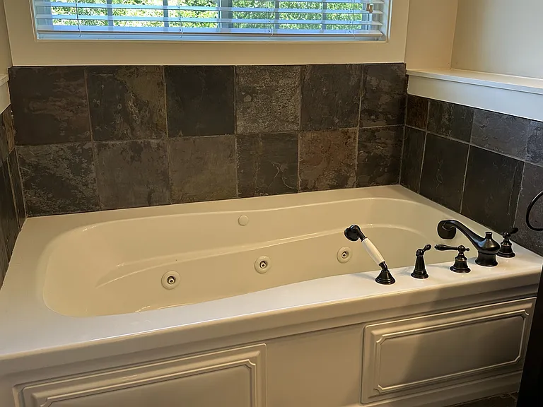 Top Level Master Bath with Jetted Tub