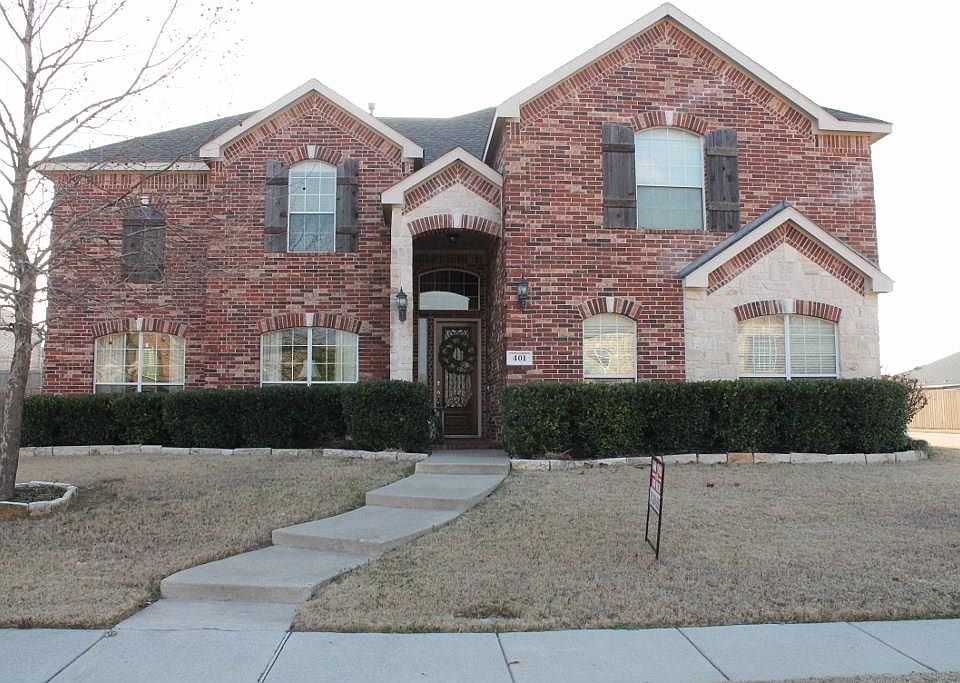 1st image of 401 Palomino Ln