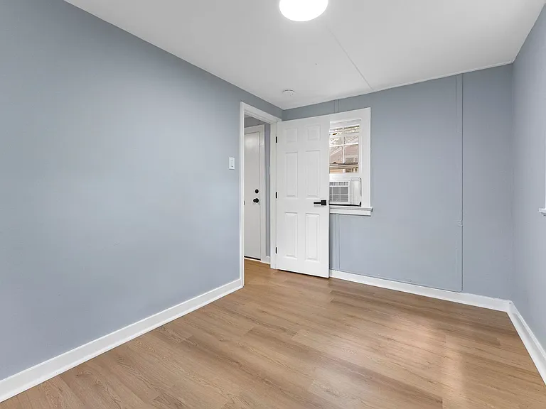 24 Begonia St — Photo 15