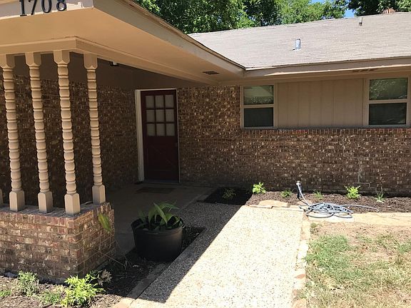 2nd image of 1708 Arlington Cir
