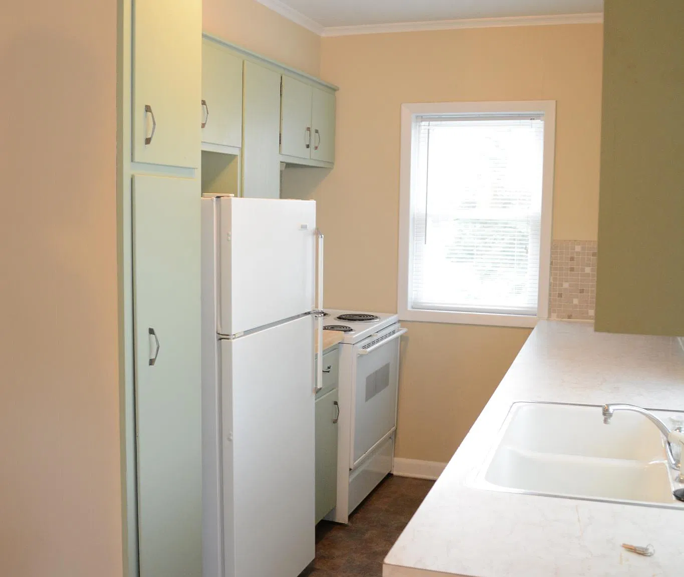 2 bed, 648 sqft, $900 — Photo 4