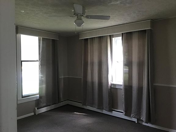 5th image of 520 E Main St #1