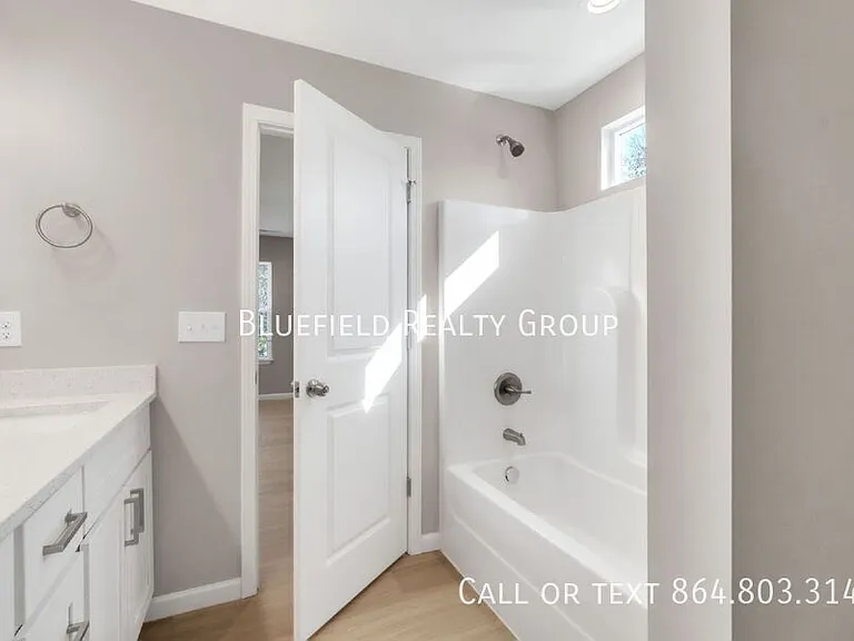 253 Woodruff St — Photo 14