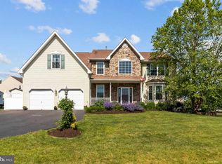 68 Astor Dr, Harleysville, PA 19438