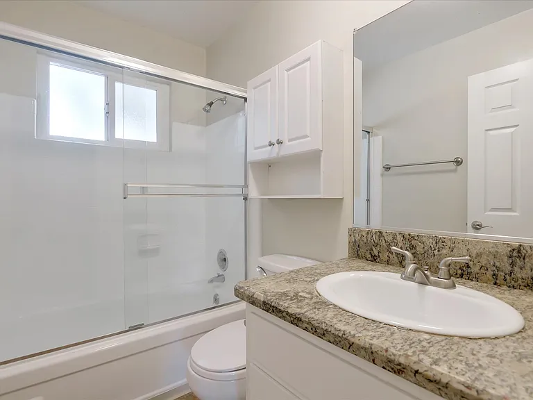 1450 San Antonio Ave #6 — Photo 18