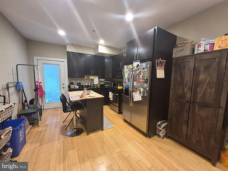 2544 Montrose St — Photo 5