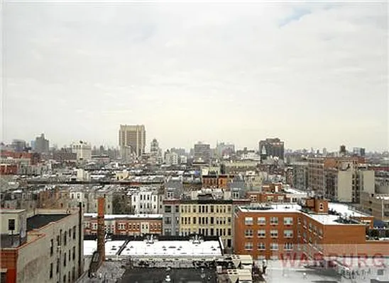 Sold by Warburg | media 6