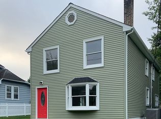 37 Lafayette Ave, Titusville, NJ 08560