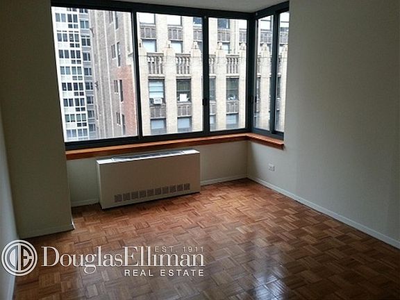 3rd image of 990 6th Ave APT 8F