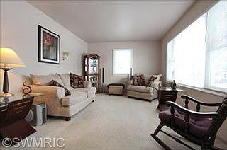 2nd image of 4553 Chandy Dr NE