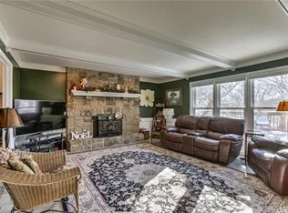 2027 SW 4th St, Lees Summit, MO 64081