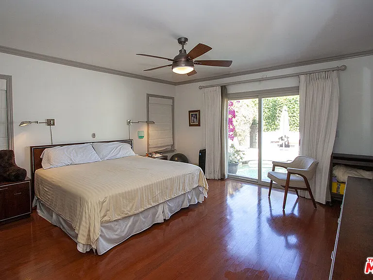 1173 S Point View St — Photo 14