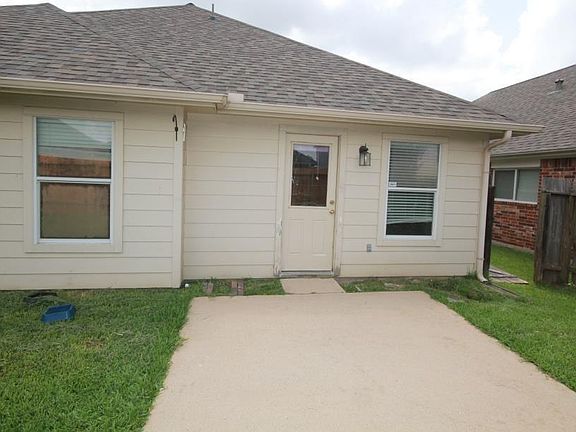 4th image of 3423 W Rainmill Dr