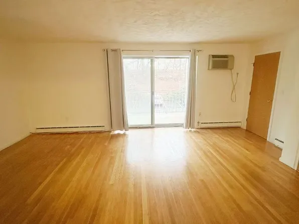 22 Hamilton Rd APT 206, Arlington, MA 02474