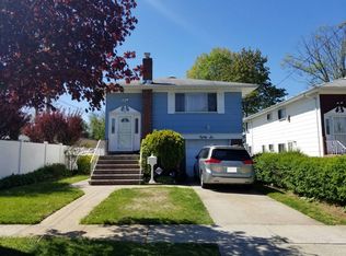 86 Emery St, Hempstead, NY 11550